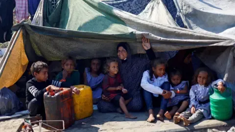 Cataclysmic Situation in the Gaza Strip while Israeli Tanks Advance