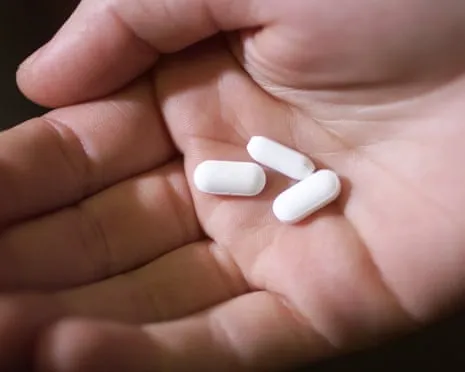 Low-Dose Aspirin Demonstrates Major Benefit in Preventing Bowel Cancer Return, Research Reports