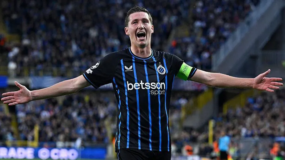 De Blauw-Zwart Overwhelm the French outfit Four Goals to One in UCL Group Stage Debut